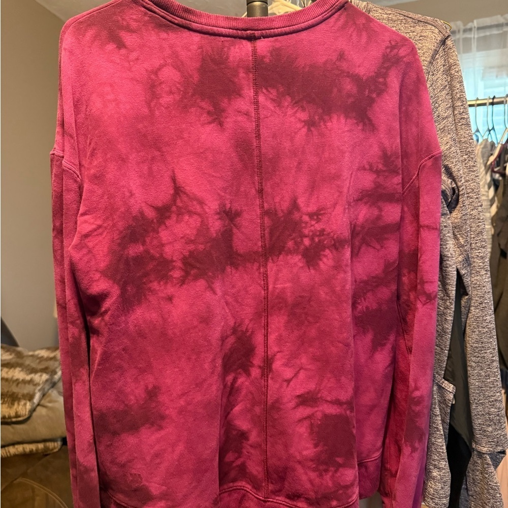 💖 All In Motion Tie-Dye Crewneck Sweatshirt Size S | Magenta / Berry - Picture 3 of 4